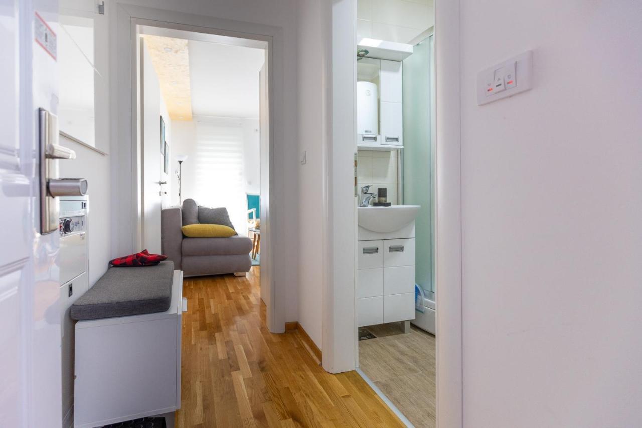 Apartment Self Check In 00-24 Mm Belgrado Buitenkant foto